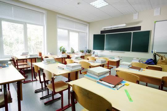 Dużo wolnych miejsc w szkole i nieskuteczna rekrutacja naborowa