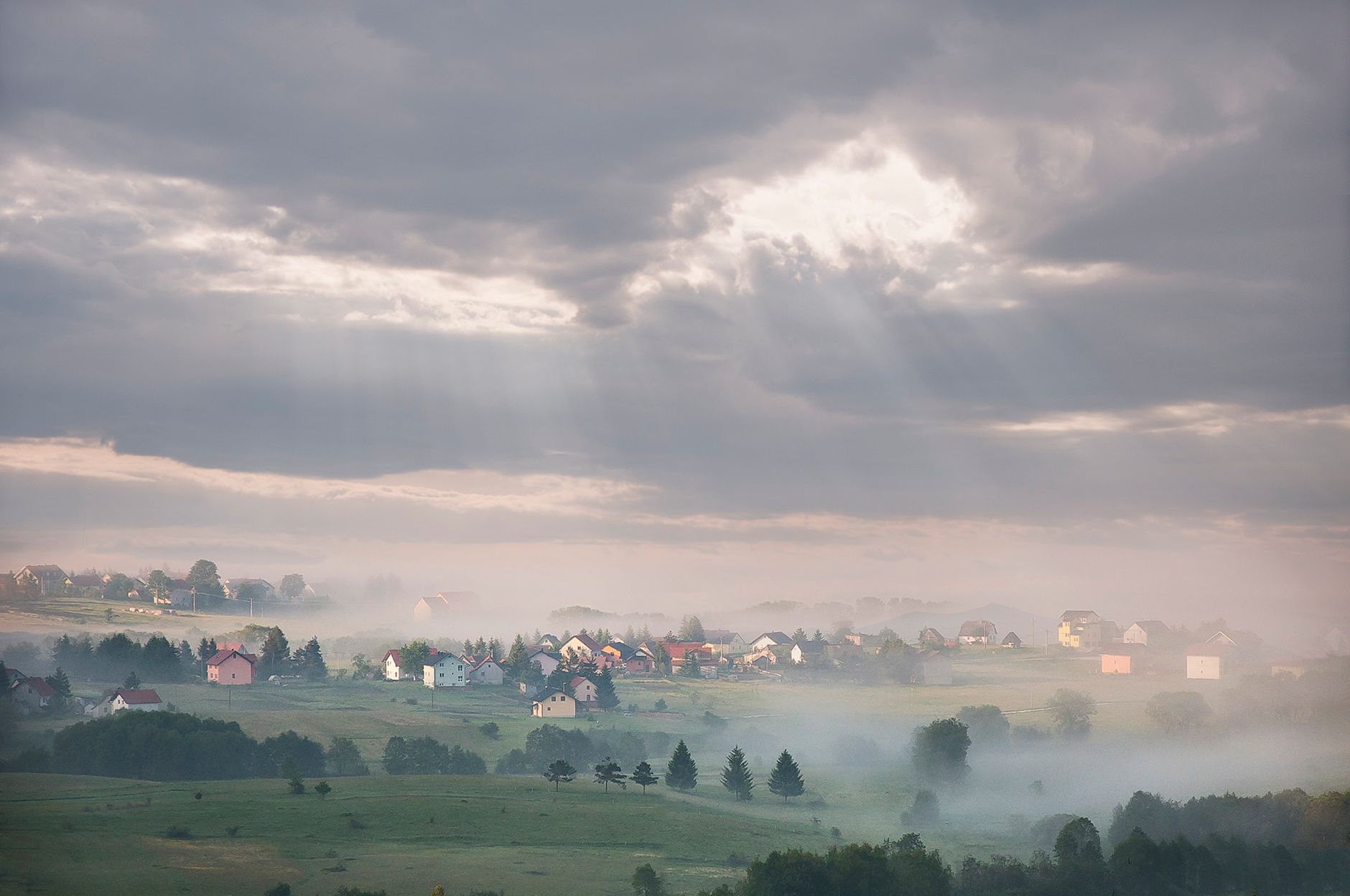 Jak działa sejsmograf i co można wyczytać z wykresu trzęsienia ziemi?